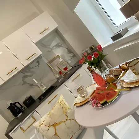 Latte Z Tarasem Apartment *