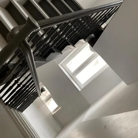 Latte Z Tarasem Blisko Stare アパート *