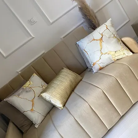 Latte Z Tarasem Blisko Stare *