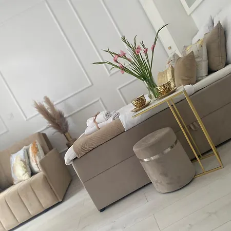 Latte Z Tarasem Blisko Stare *