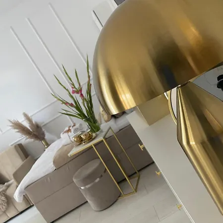 Latte Z Tarasem Blisko Stare *